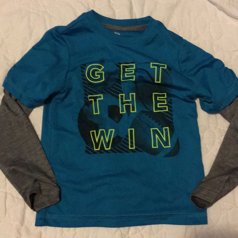 Athletic shirt